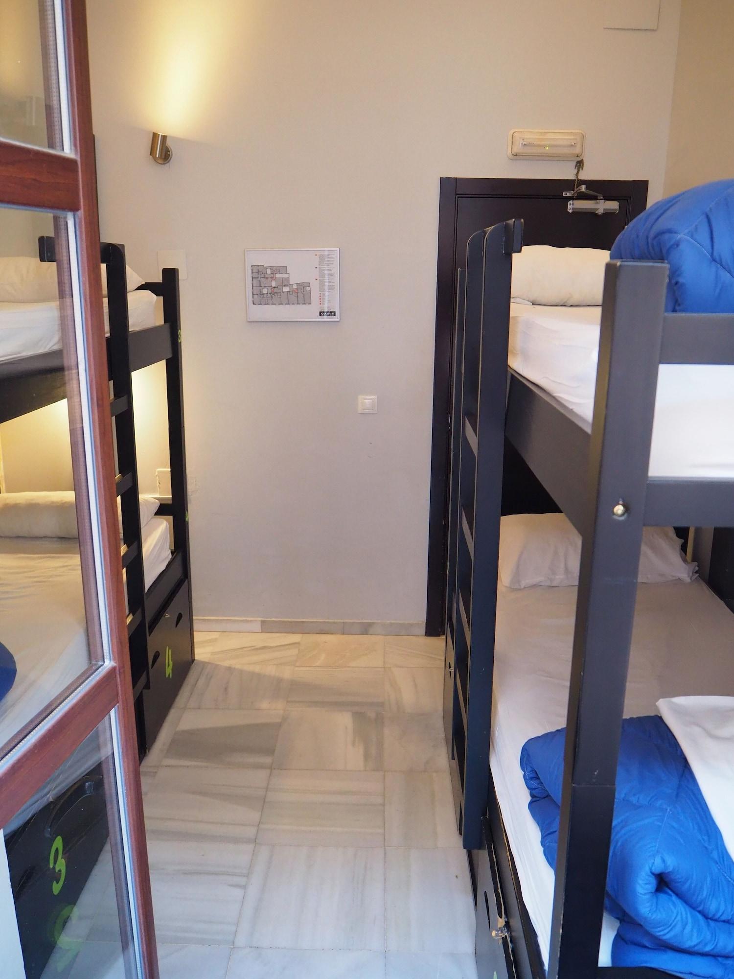 Oasis Backpackers' Palace Sevilla Bagian luar foto